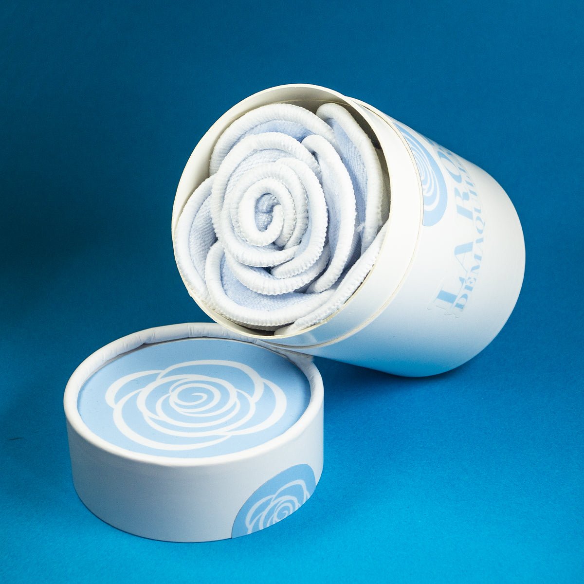 Kit de 3 coffrets - 36 lingettes démaquillantes 8cm + 1 savon au lait d'ânesse BIO offert